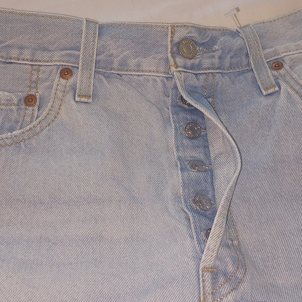 Levis Distressed Light Blue Denim Shorts.Size 12 . - Picture 2 of 9